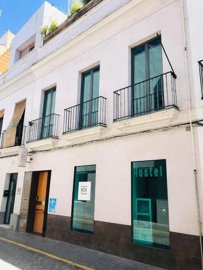 Traveller Box Hostel Sevilla Bagian luar foto